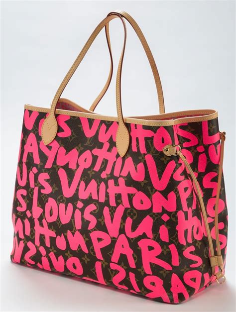 louis vuitton graffiti 2009.